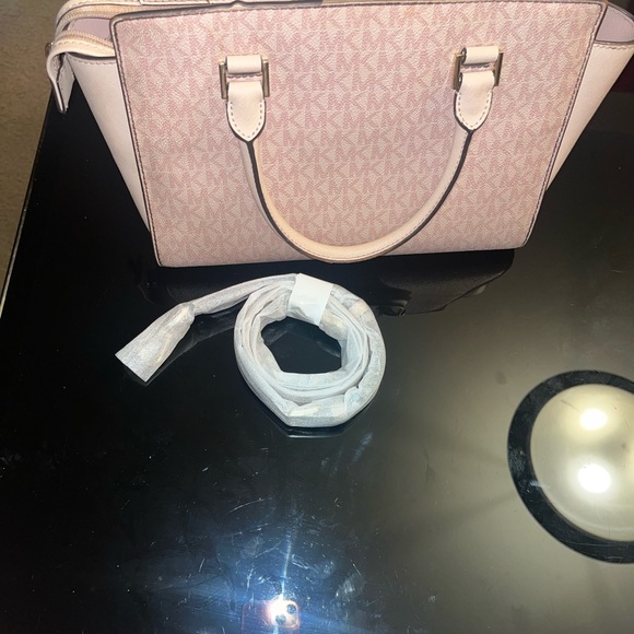 Michael Kors Hand bag Pink - Picture 9 of 9